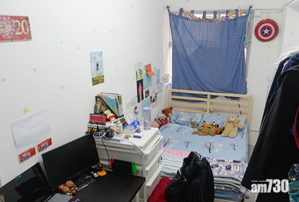 過往阿元在青年宿舍沒有私人空間，現在有了自己的房間，終於可以花心思佈置。